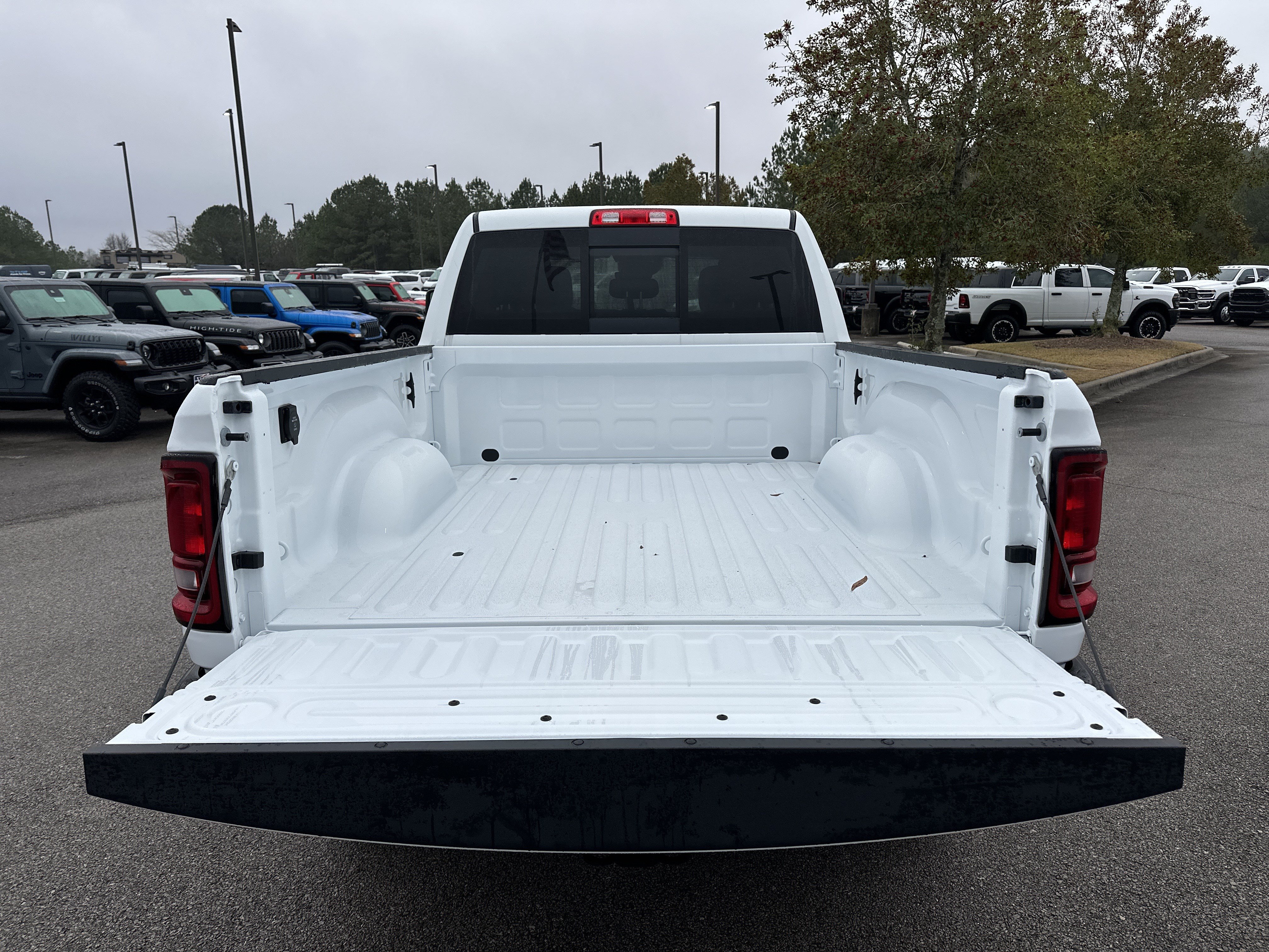 New 2026 RAM 2500 Tradesman AWD/4WD image 18