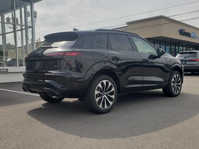 New 2026 Audi Q3 quattro 2.0T AWD/4WD image 3