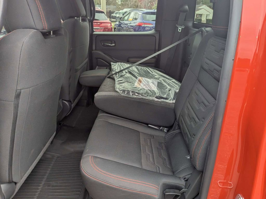 Used 2025 Nissan Frontier PRO-4X w/ Interior Protection Package image 14