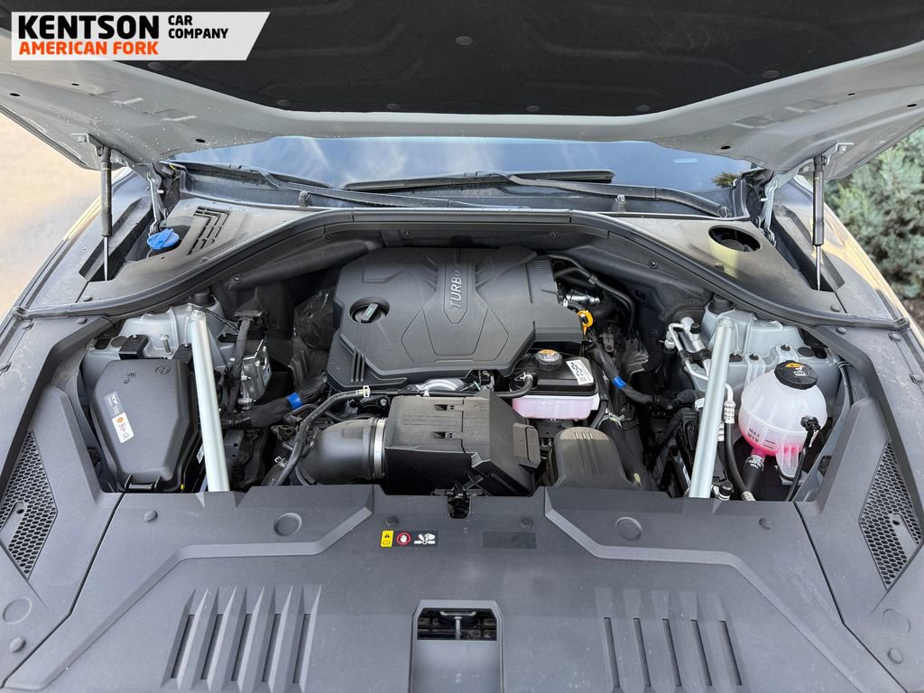 Used 2025 Genesis GV70 2.5T AWD/4WD image 12