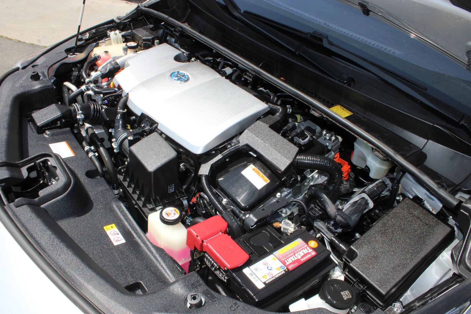 Used 2018 Toyota Prius Prime Premium FWD image 32