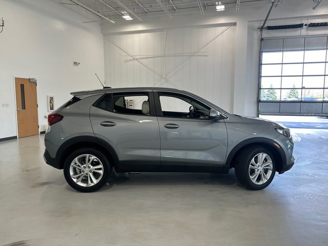 Used 2023 Buick Encore GX Preferred w/ Cold Weather Comfort Package FWD image 5