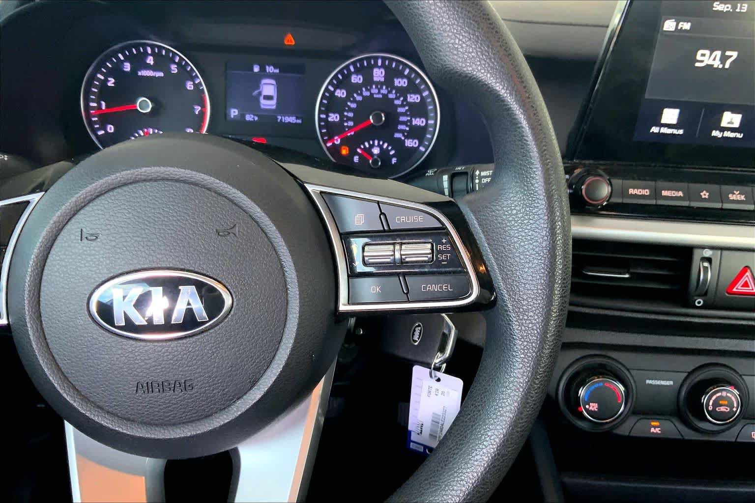 Used 2020 Kia Forte LXS FWD image 25