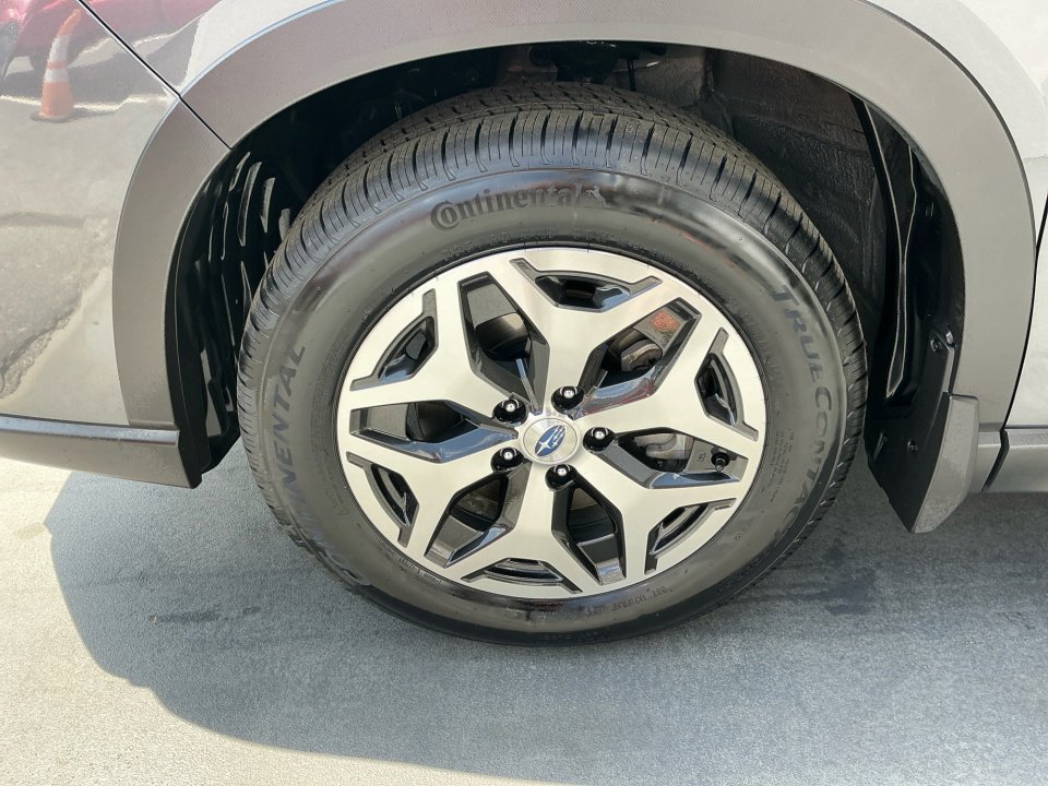Used 2024 Subaru Forester Premium image 27