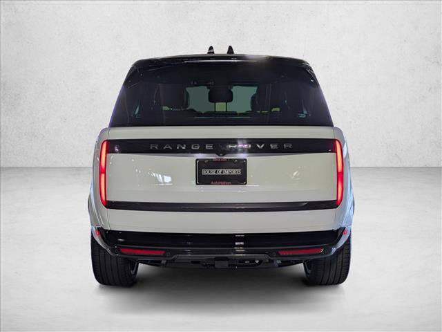 Used 2024 Land Rover Range Rover SE AWD/4WD image 6