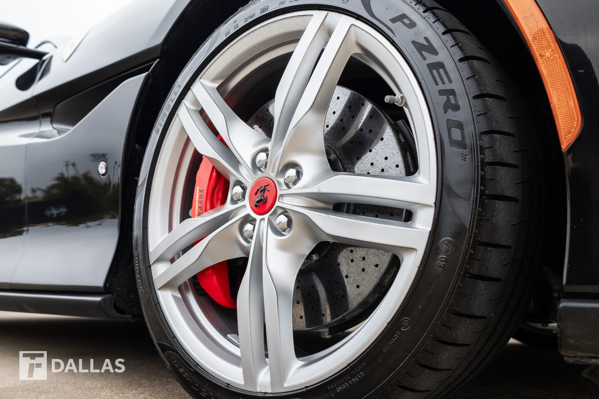 Used 2020 Ferrari Portofino image 19