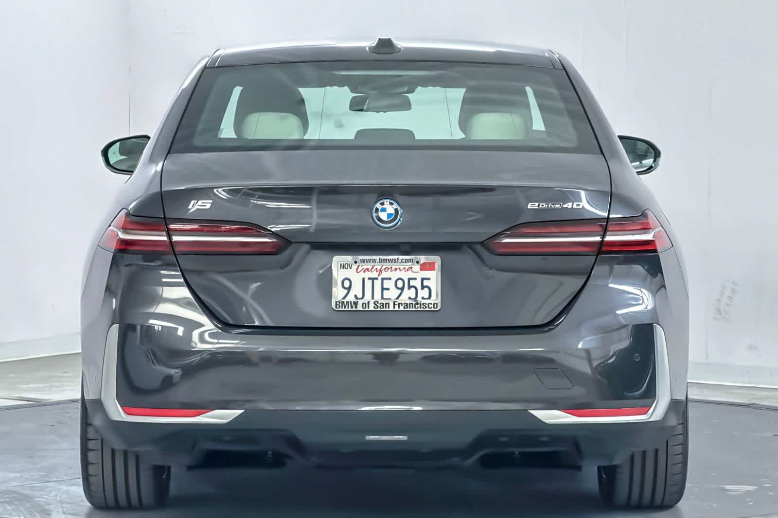 Used 2024 BMW i5 eDrive40i w/ M Sport Package RWD image 7