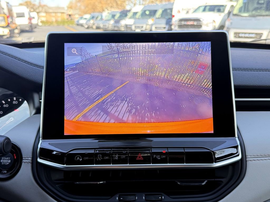 New 2026 Jeep Compass Limited image 18