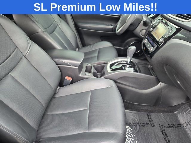 Used 2015 Nissan Rogue SL w/ SL Premium Package FWD image 13