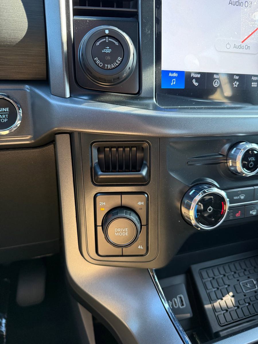 New 2025 Ford F150 XLT image 17