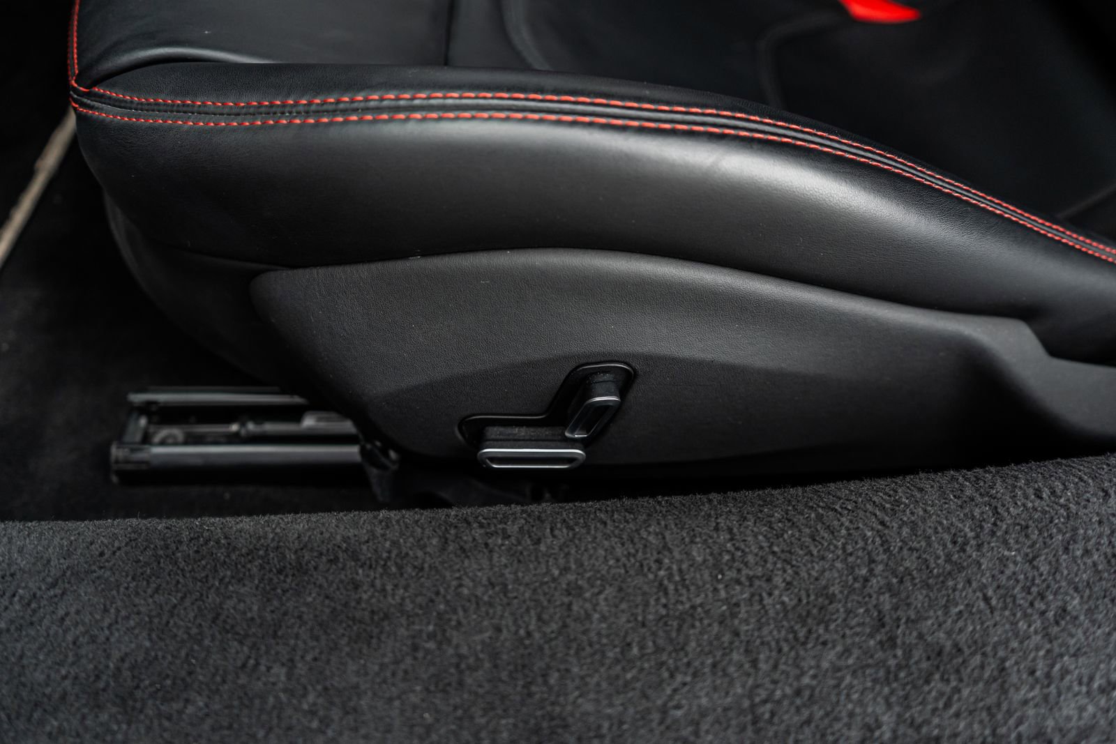 Used 2023 Ferrari 296 GTB image 25