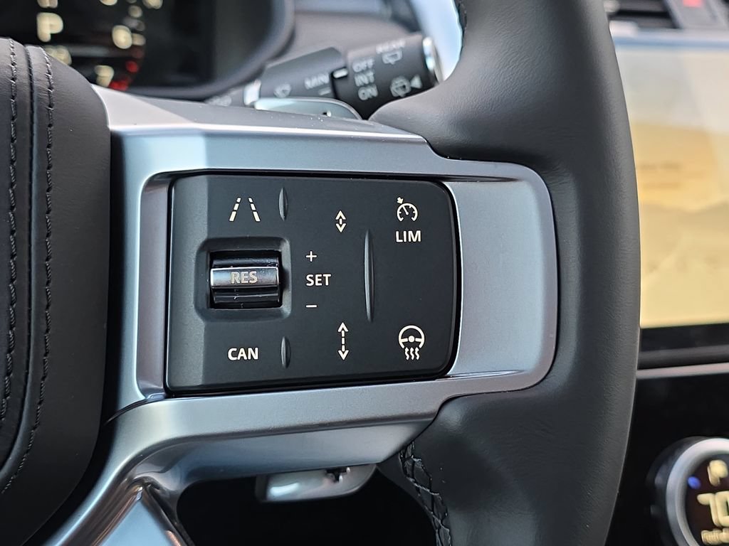 New 2026 Land Rover Discovery Limited Edition AWD/4WD image 18