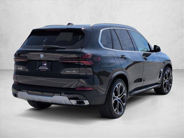 New 2026 BMW X5 xDrive50e image 2