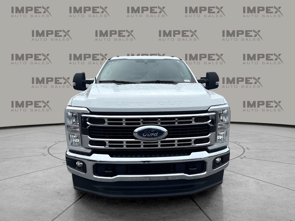 Used 2025 Ford F350 XLT AWD/4WD image 8
