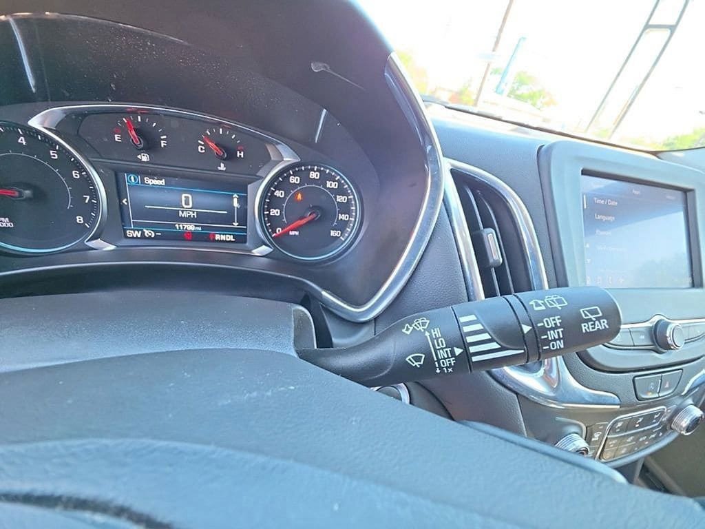 Used 2024 Chevrolet Equinox LT AWD/4WD image 18