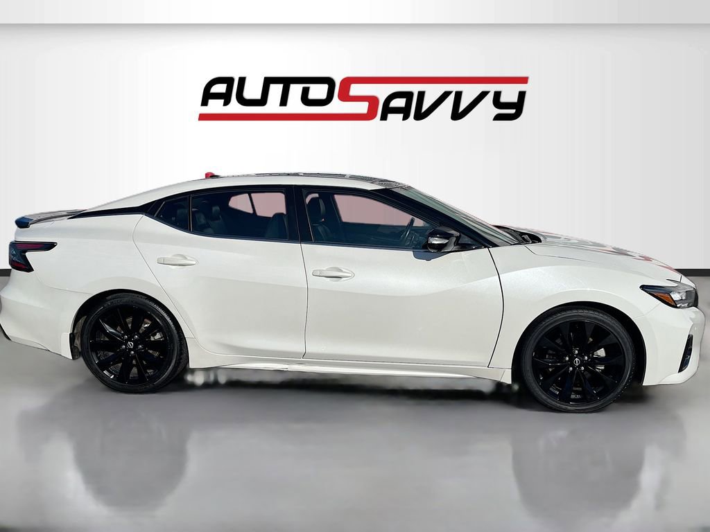 Used 2022 Nissan Maxima SR w/ Sport Mat Group image 8