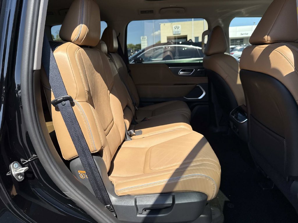 New 2027 INFINITI QX80 Luxe w/ Cargo Package AWD/4WD image 21