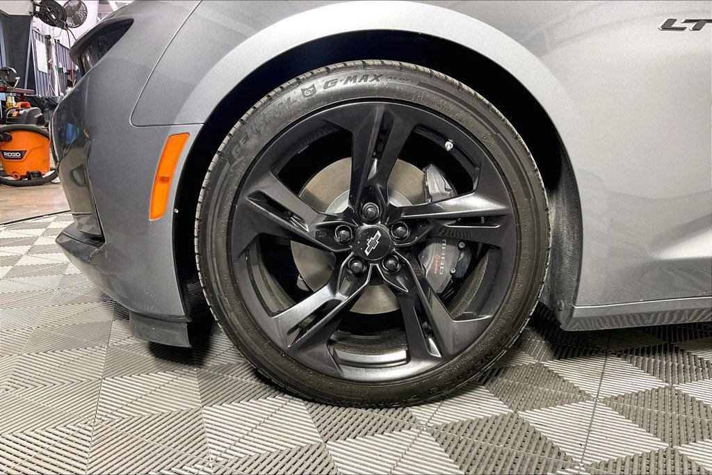 Used 2021 Chevrolet Camaro LT RWD image 10