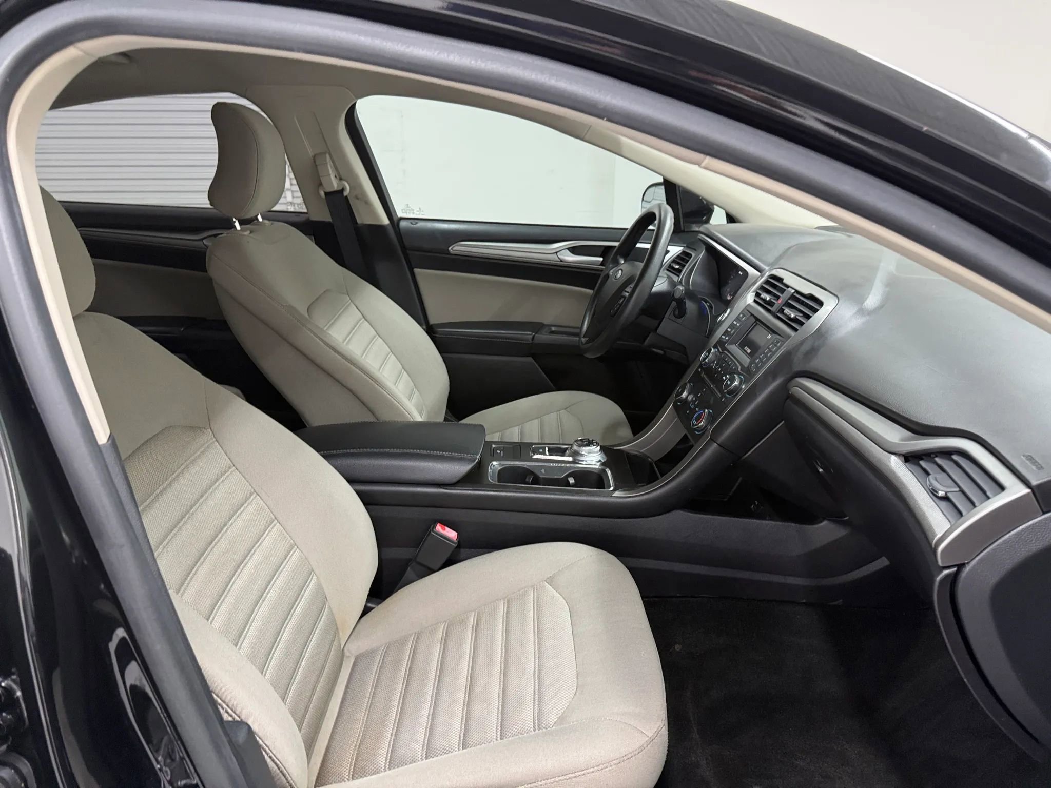 Used 2018 Ford Fusion S image 8