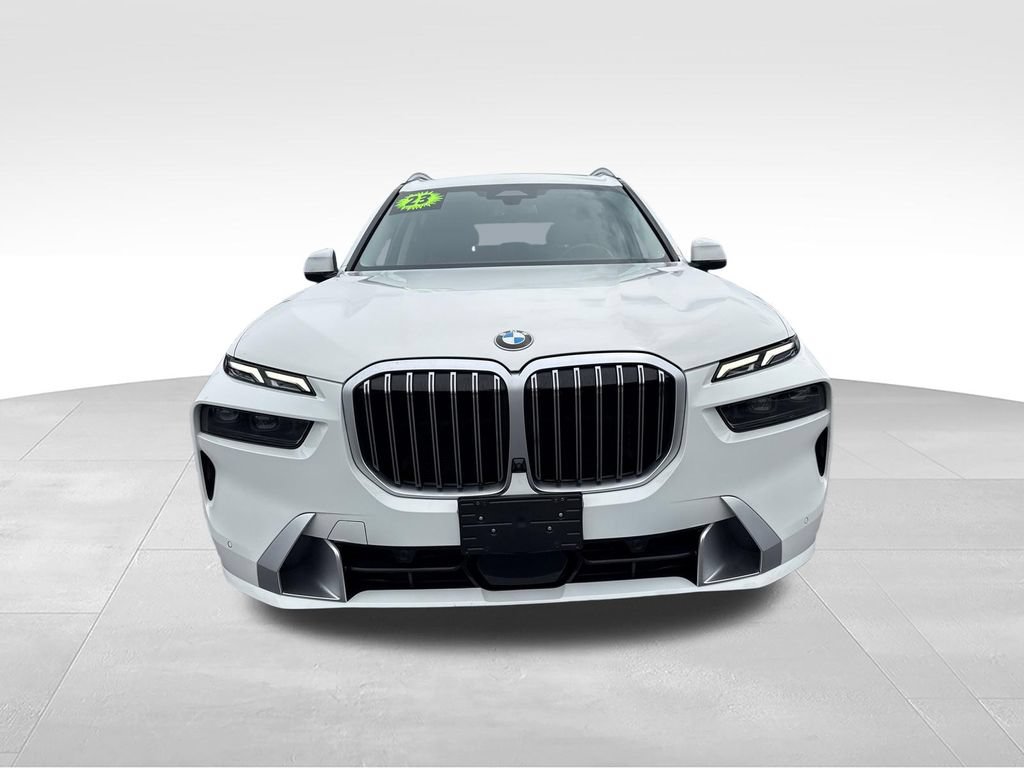 Used 2023 BMW X7 xDrive40i w/ Premium Package AWD/4WD image 9