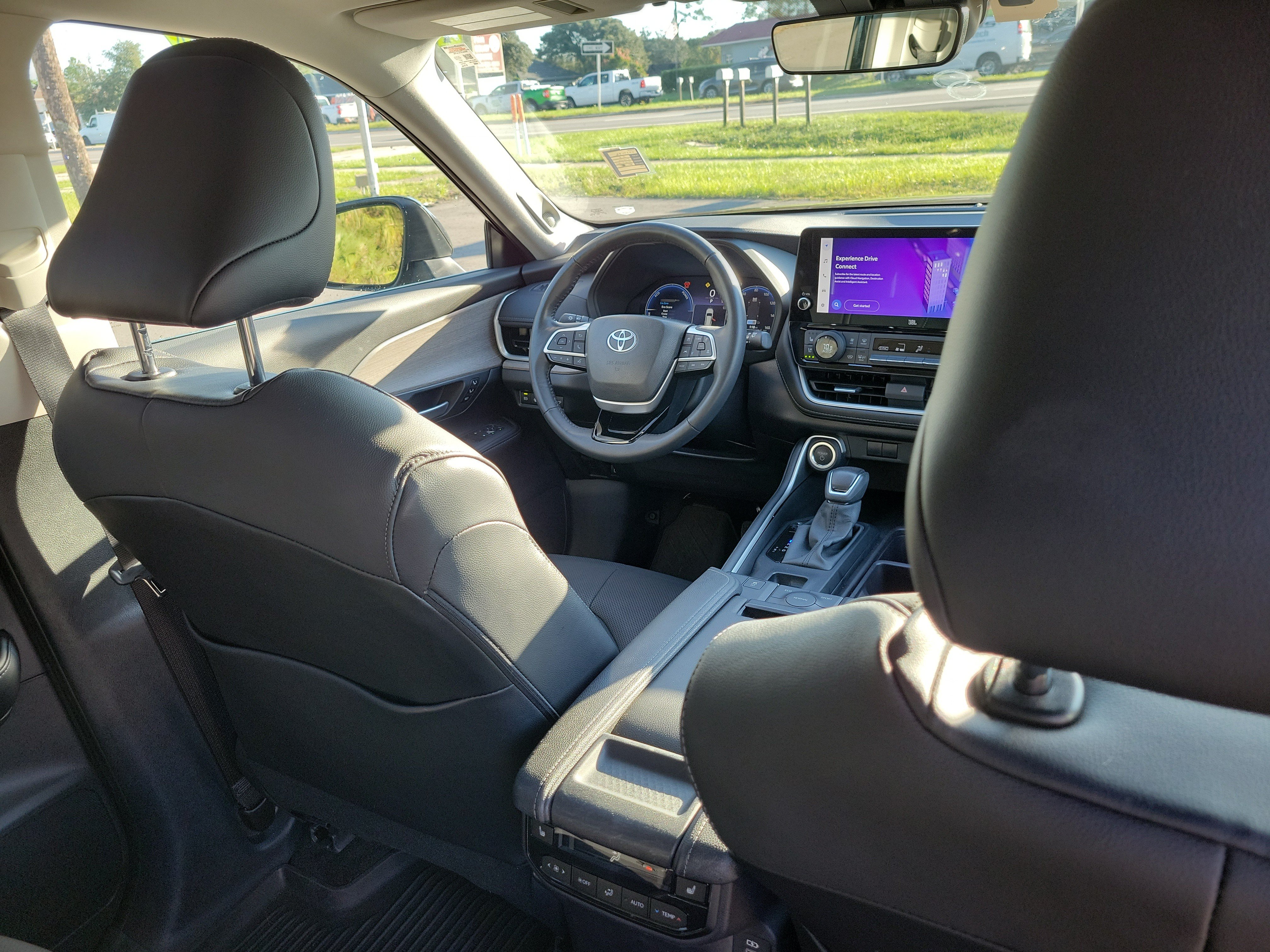 Used 2025 Toyota Grand Highlander AWD Hybrid image 11
