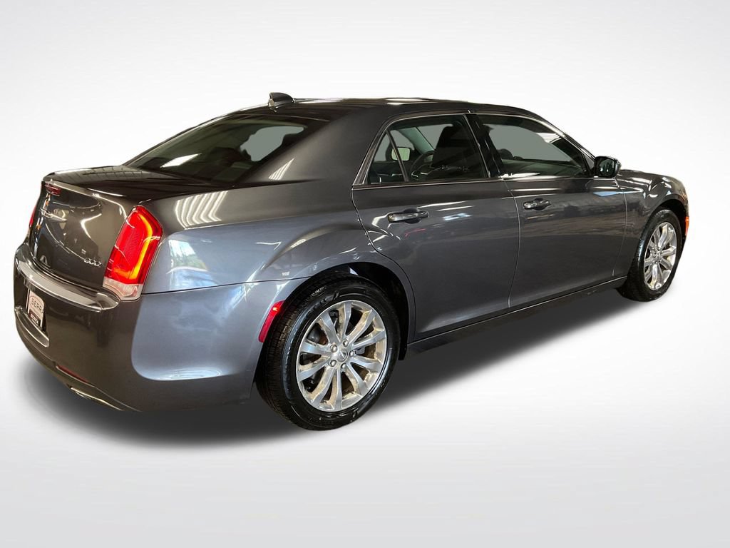 Used 2017 Chrysler 300 Limited w/ Driver Convenience Group AWD/4WD image 5