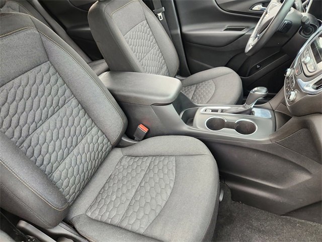 Used 2019 Chevrolet Equinox LT w/ Sun & Navigation Package image 13