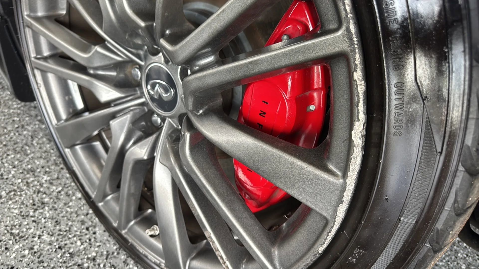 Used 2017 INFINITI Q60 Red Sport 400 AWD/4WD image 26