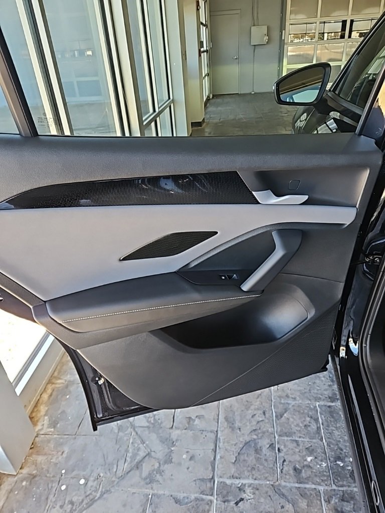 New 2026 Volkswagen Tiguan SE image 21