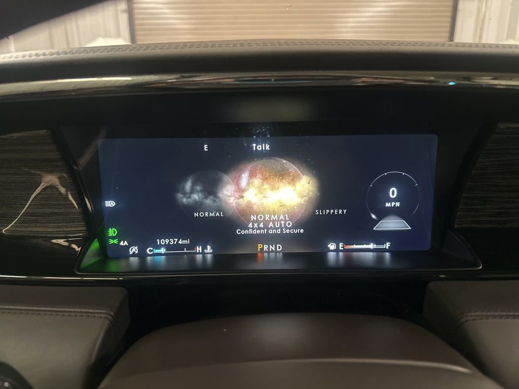 Used 2020 Lincoln Navigator Black Label w/ Cargo Convenience Package image 12