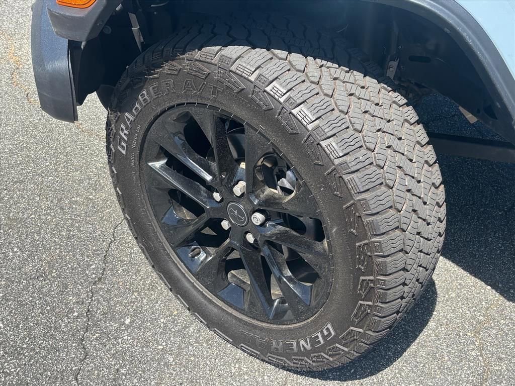 Used 2025 Jeep Gladiator Sport AWD/4WD image 27