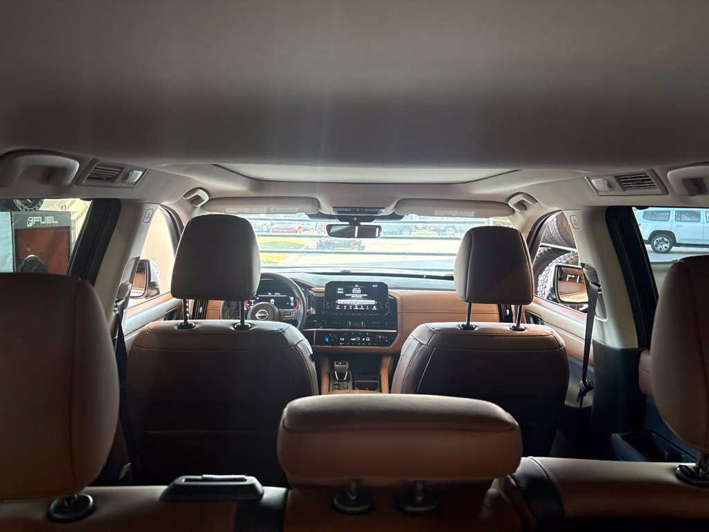 Used 2025 Nissan Pathfinder Platinum w/ Cargo Package FWD image 25