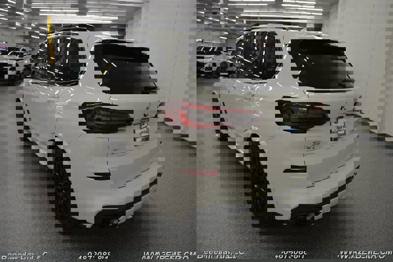 Used 2023 BMW X5 sDrive40i w/ M Sport Package image 11