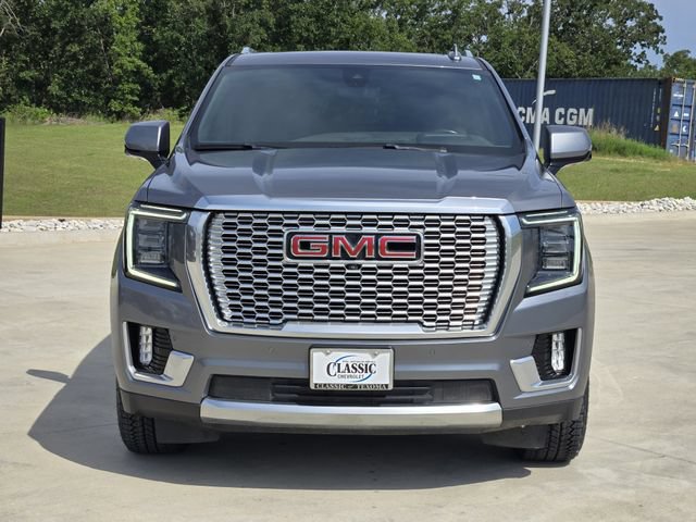 Used 2021 GMC Yukon Denali w/ Advanced Technology Package RWD image 3