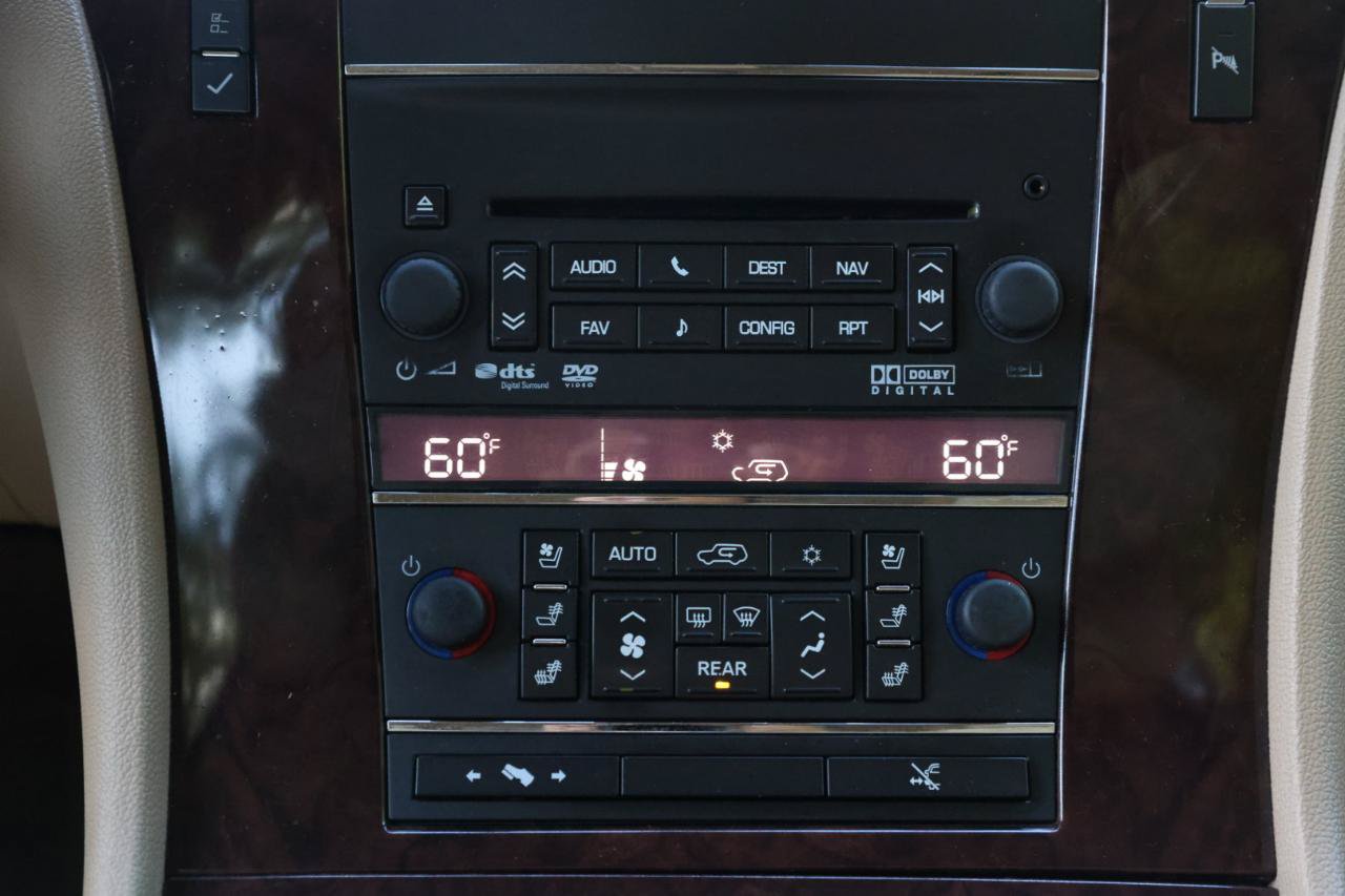 Used 2012 Cadillac Escalade ESV Premium AWD/4WD image 12