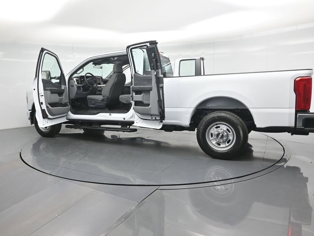 New 2026 Ford F350 XL w/ XL Chrome Package image 34