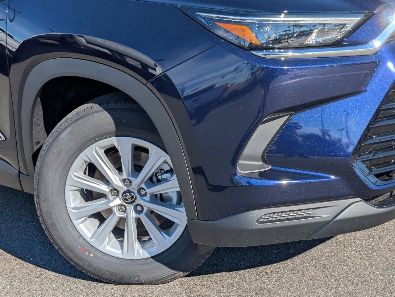 Used 2026 Toyota Grand Highlander XLE image 11