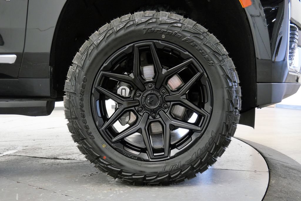 Used 2023 GMC Yukon XL SLT AWD/4WD image 36