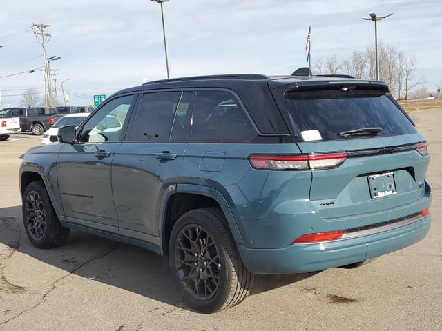 New 2026 Jeep Grand Cherokee Summit w/ Obsidian Package image 5