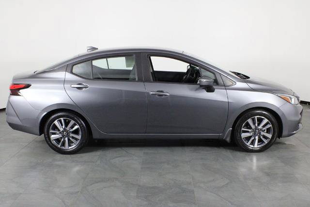 Certified 2020 Nissan Versa SV FWD image 9