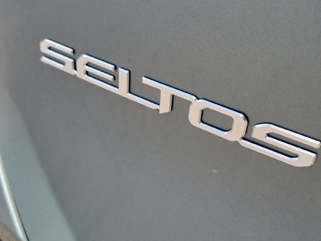 New 2027 Kia Seltos EX FWD image 8