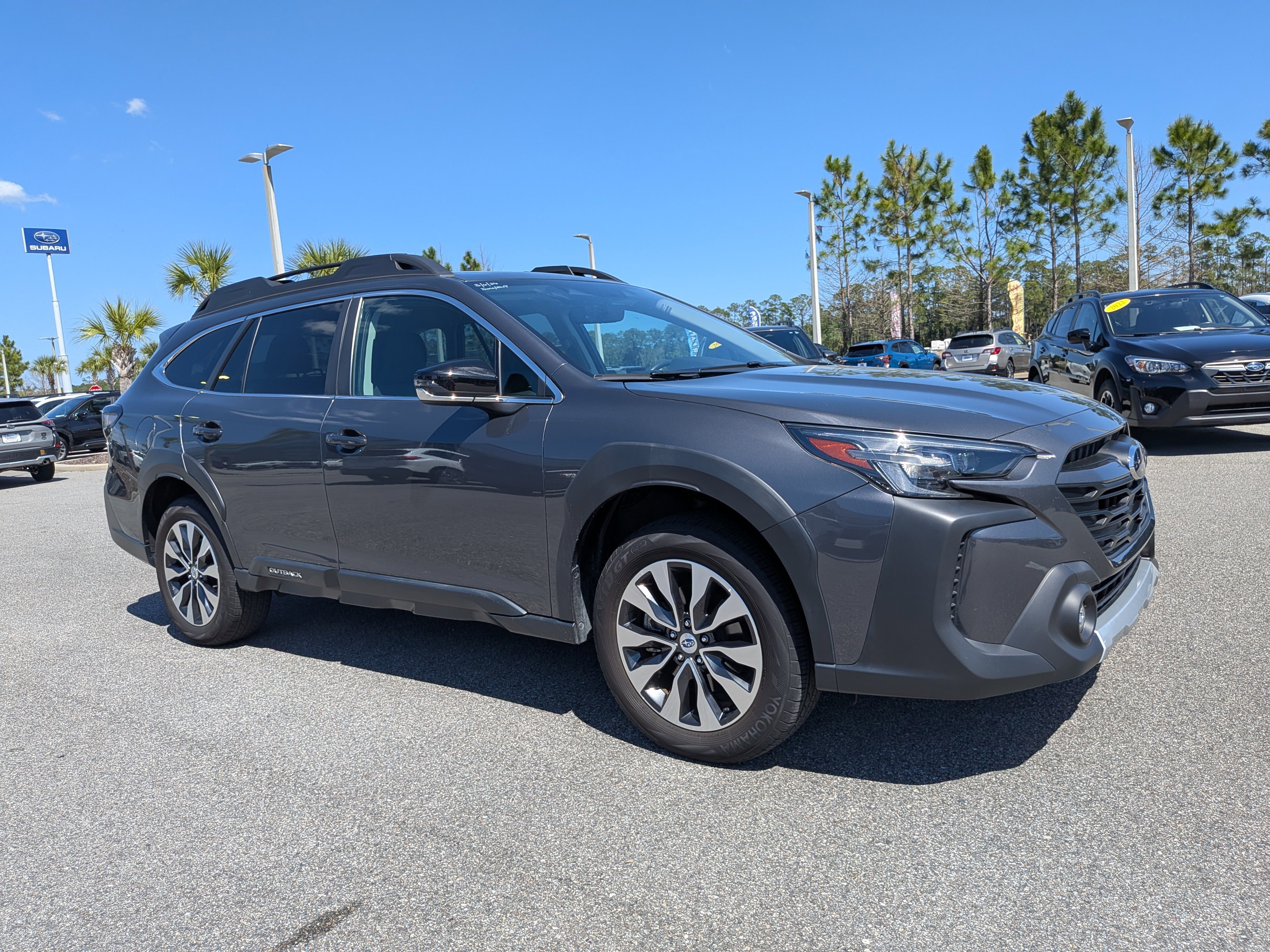 Certified 2025 Subaru Outback Limited w/ Tech Package 3 AWD/4WD image 2