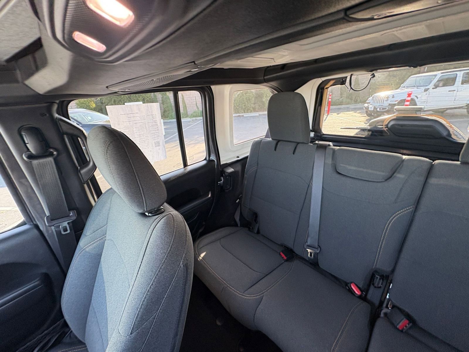 Used 2025 Jeep Wrangler Sport S AWD/4WD image 38