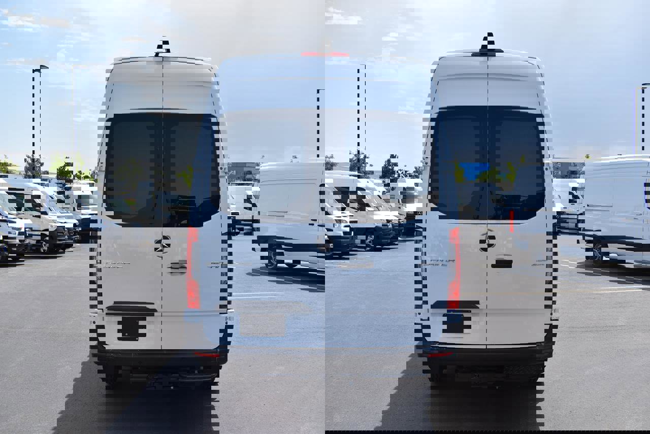 New 2025 Mercedes-Benz Sprinter 2500 image 6