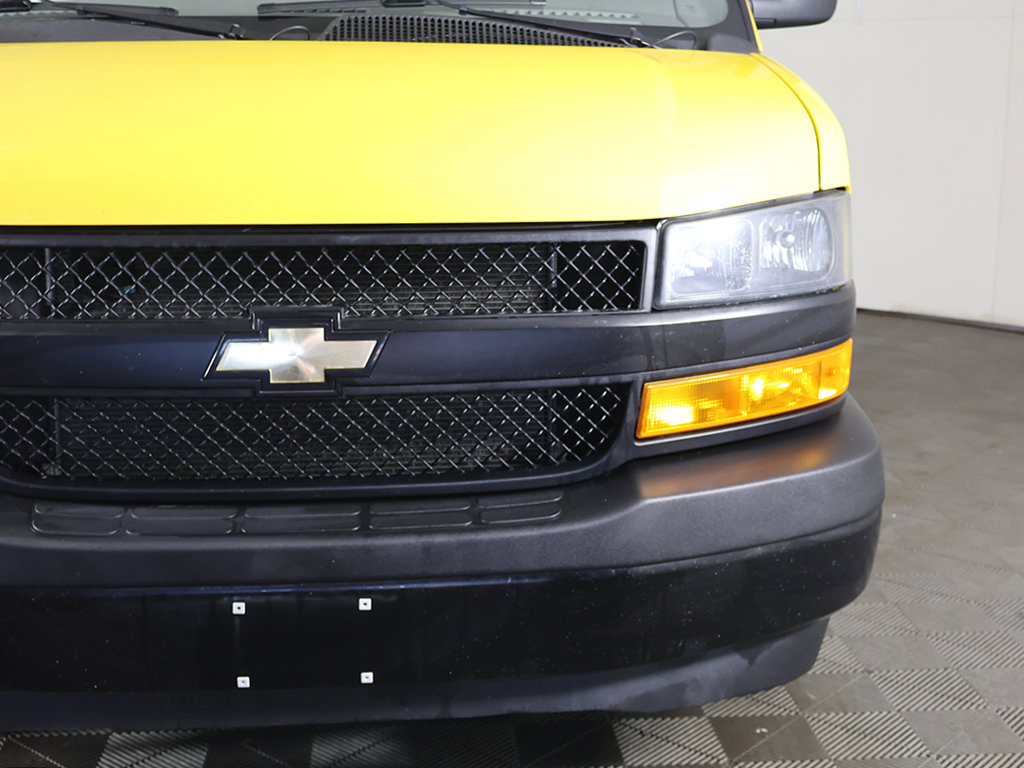 Used 2023 Chevrolet Express 2500 RWD image 10