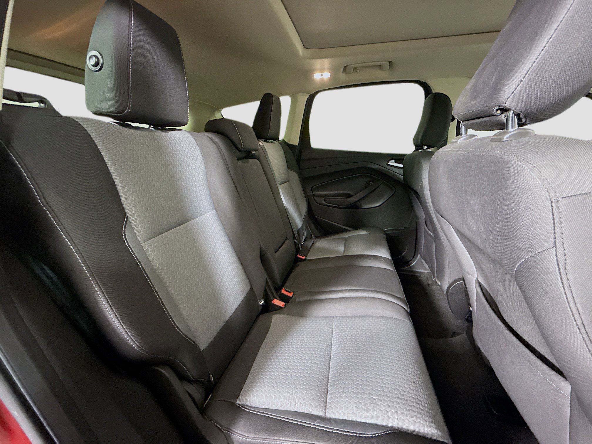 Used 2018 Ford Escape SE image 26