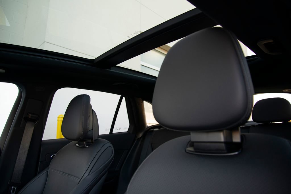 New 2026 Mercedes-Benz GLC 300 4MATIC image 12