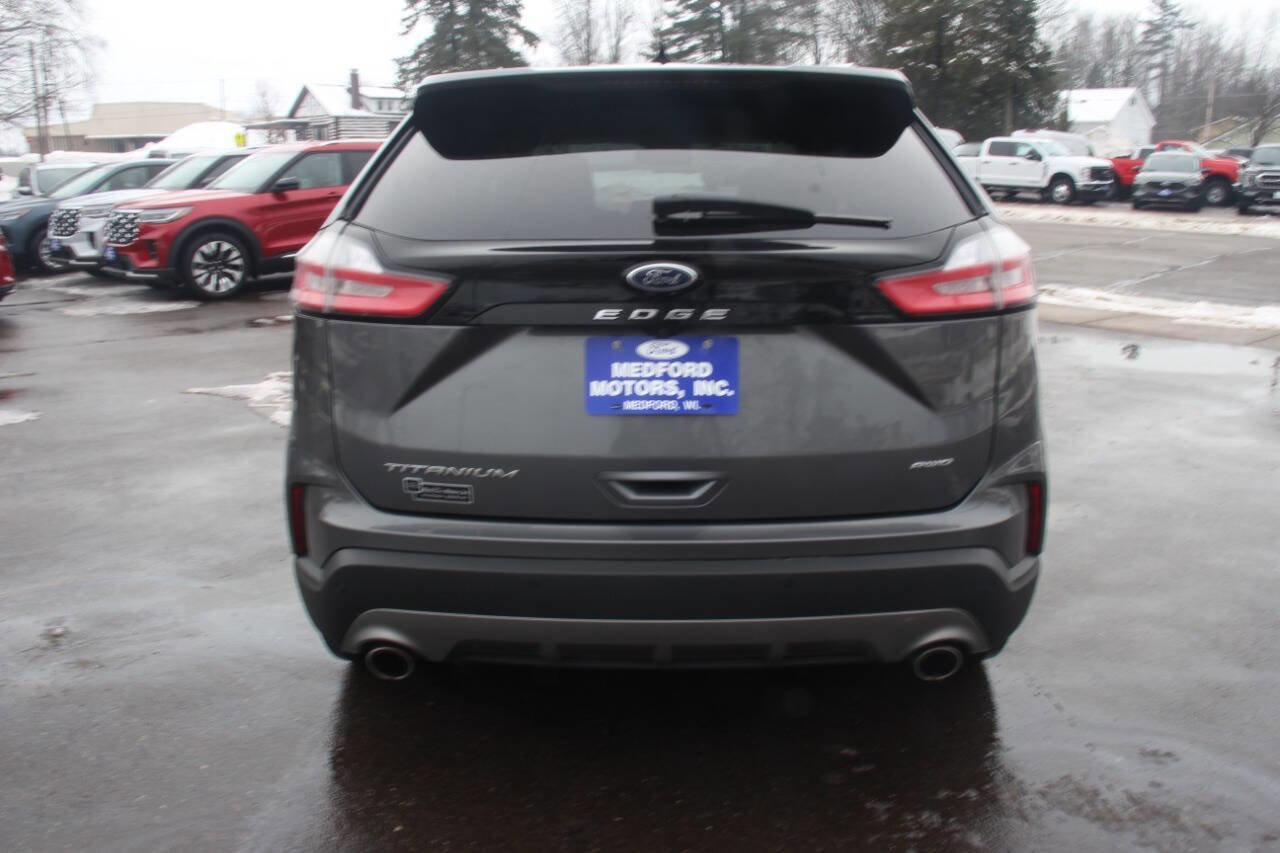 Used 2022 Ford Edge Titanium w/ Equipment Group 301A AWD/4WD image 4