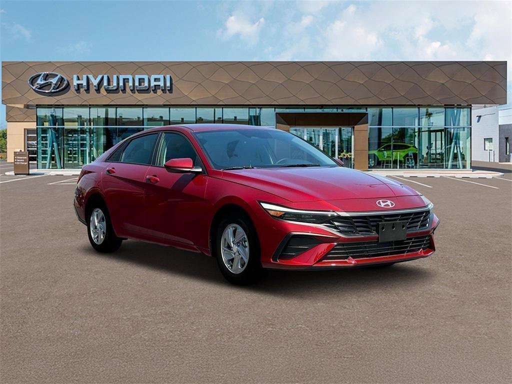 New 2025 Hyundai Elantra SE image 11