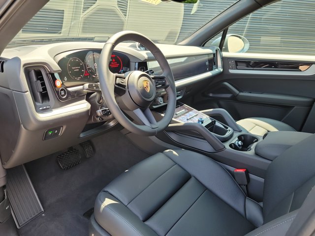 New 2026 Porsche Cayenne AWD/4WD image 4
